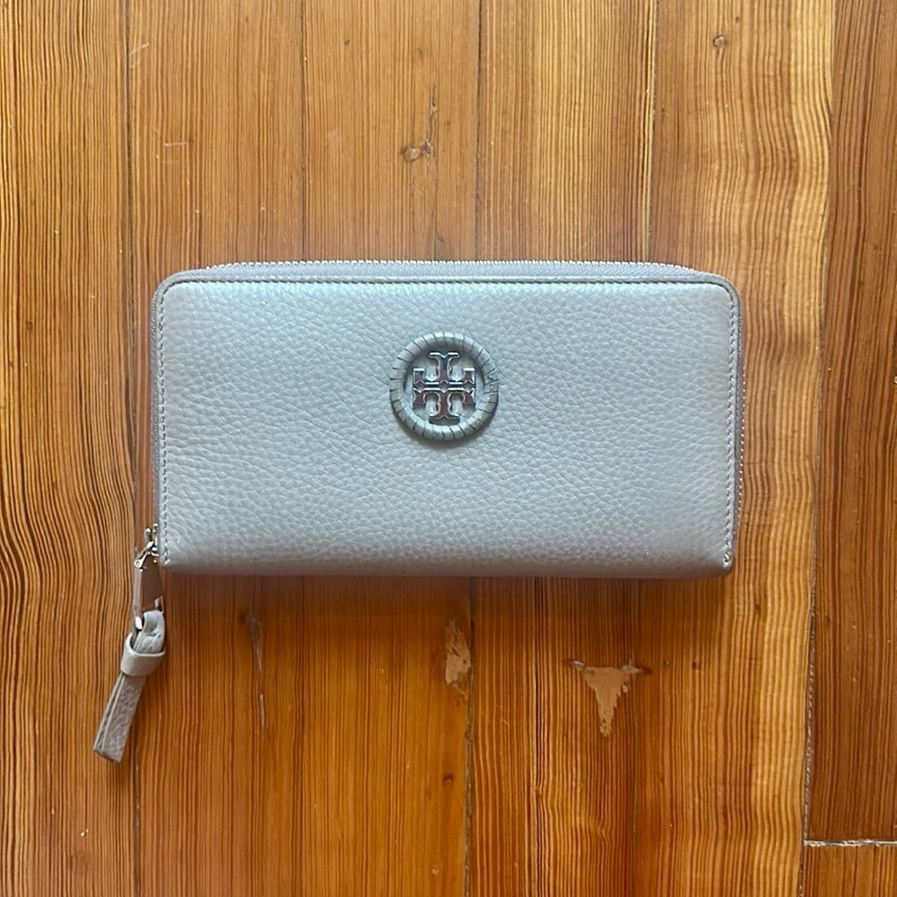 Tory Burch Pebbled Leather Zip Continental Wallet